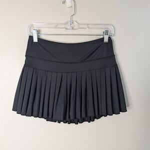 Goldhinge Pleated Skort